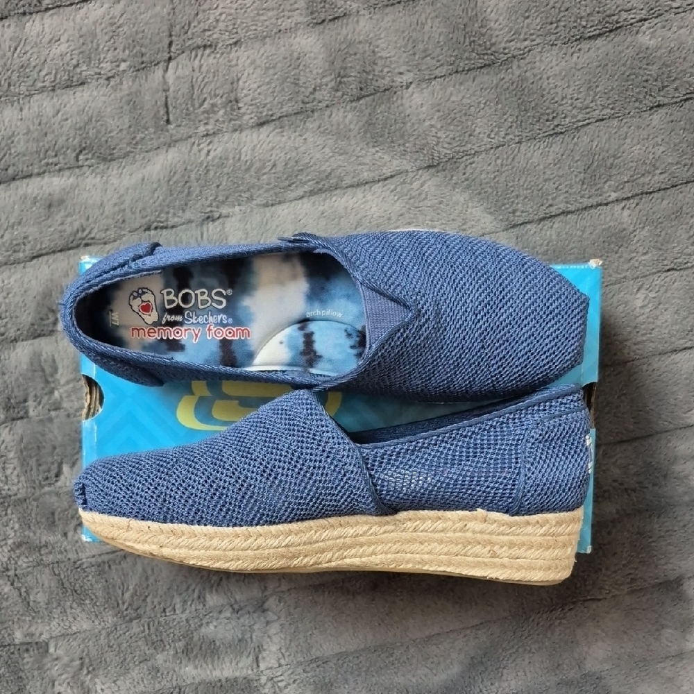 Highlights Size 7 Blue Espadrille Wedges By BOBS from Skechers, New With Tags